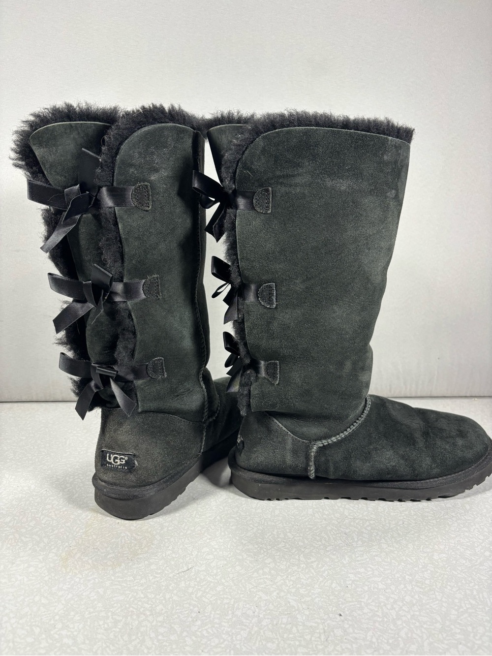 UGG Black Suede Tall Bow-Back Faux Fur Lined Winter Boots Size 9